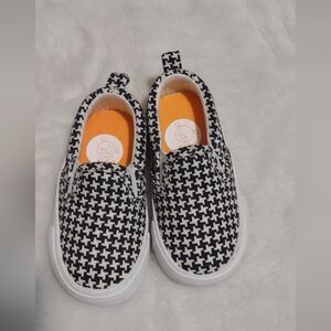 Tula shoes for baby girl size 4